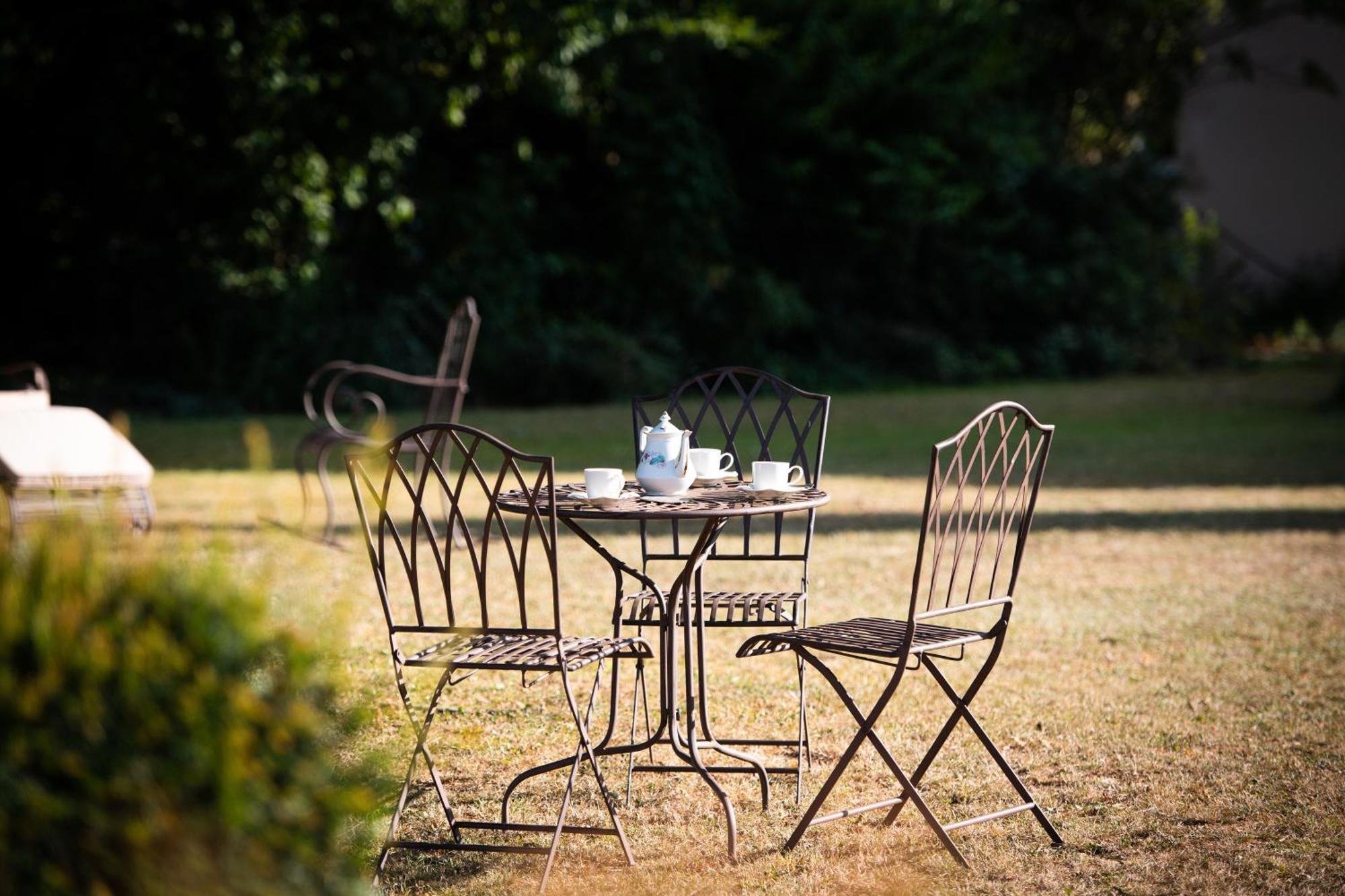 Sanxay Domaine De La Briouse B&B 외부 사진